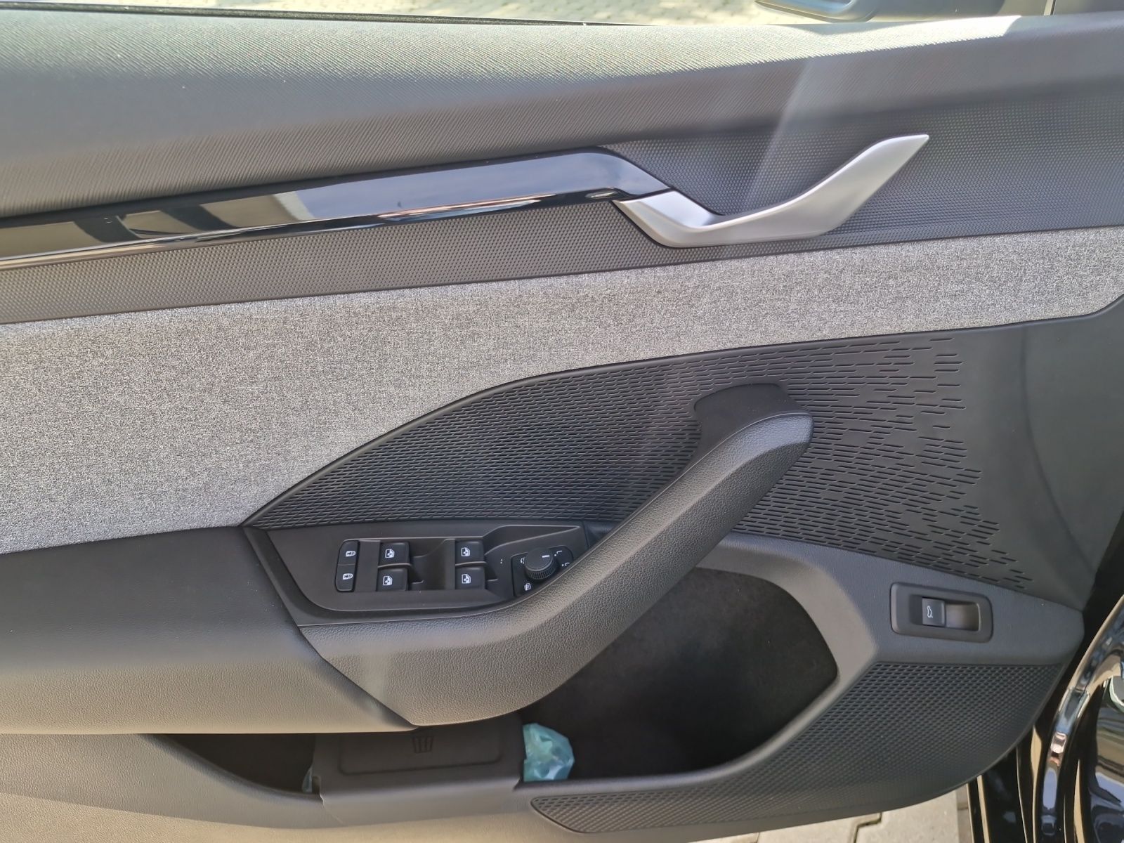 Fahrzeugabbildung SKODA Octavia Combi Exclusive 2.0 TDI DSG ACC LED KAME