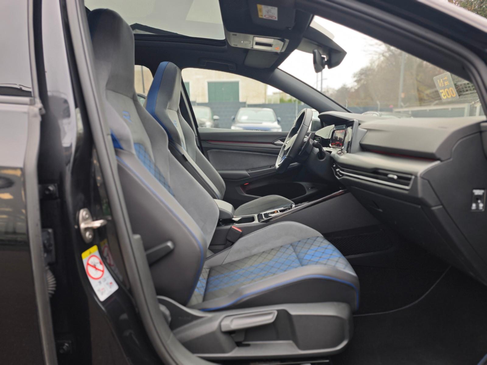 Volkswagen Golf VIII R VARIANT 4M*PERFORM*MATRIX*PANO*1.HD*, миниатюра 15