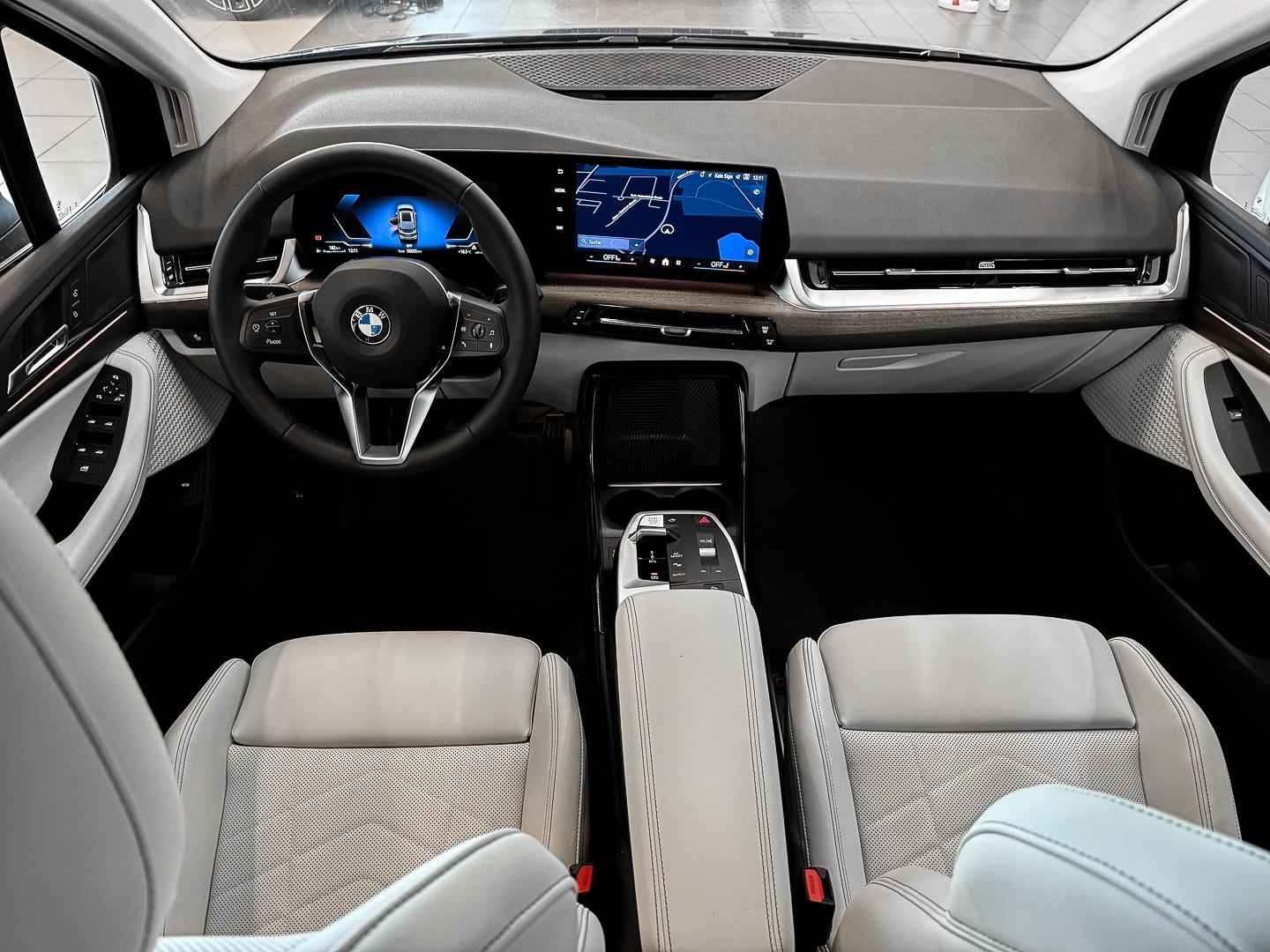 BMW Active 216i Luxury Line PANO RFK NAVI LED Sound Syst., миниатюра 7