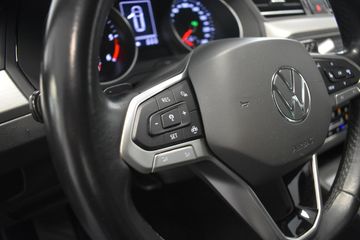 Volkswagen Passat - 11