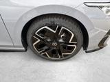 Volkswagen Golf R-Line 1.5 eTSI 7-DSG BlackStyle LED - Volkswagen Golf: 7 R