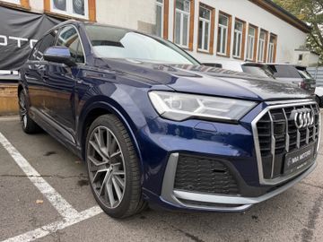 Audi Q7 - 1