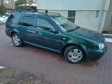 Volkswagen Golf 1.4 Basis Variant Basis - VW Kombi von 2002