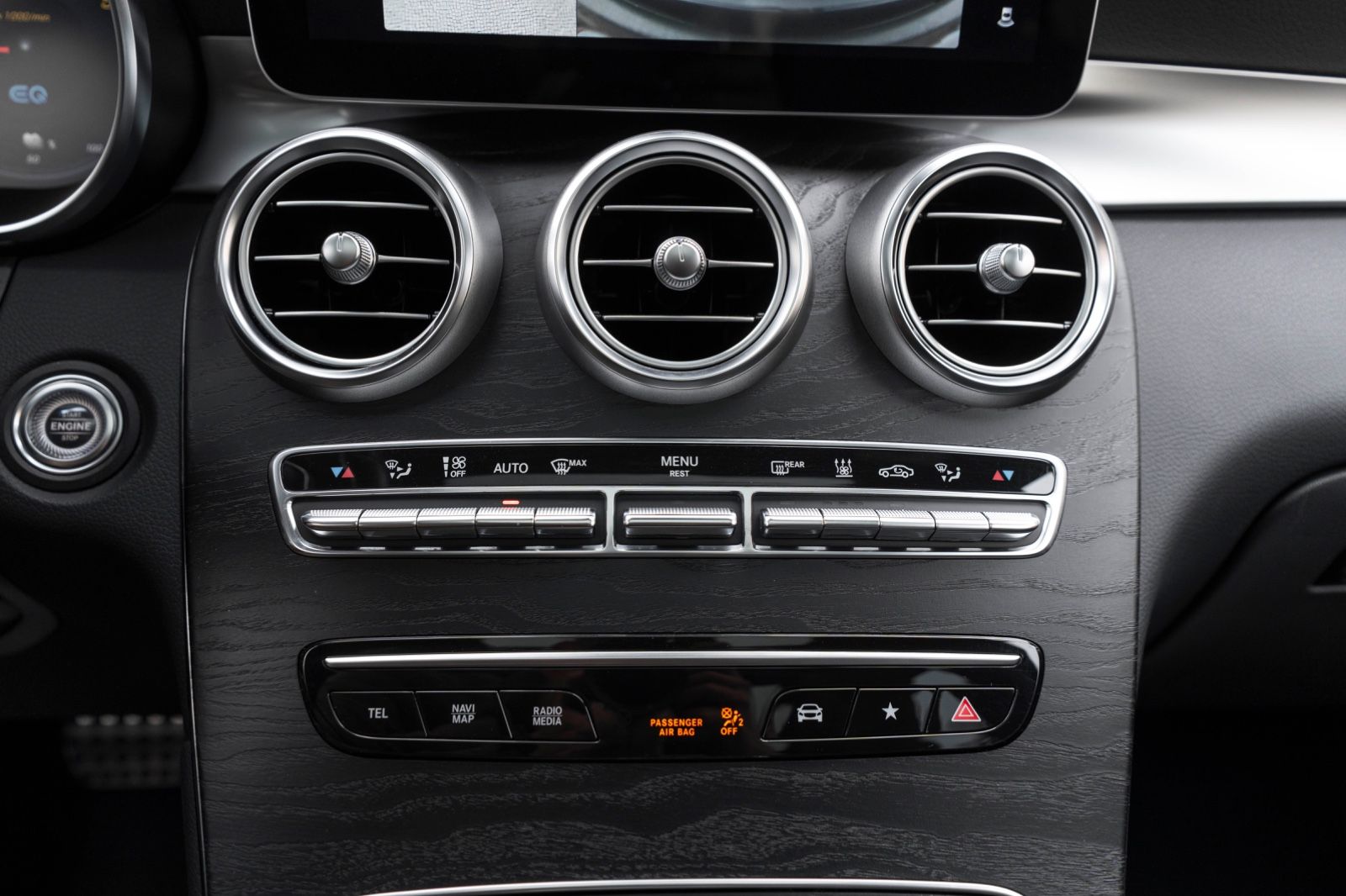 Fahrzeugabbildung Mercedes-Benz GLC 300d e 4Matic AMG BURMESTER 360° PANO M+S