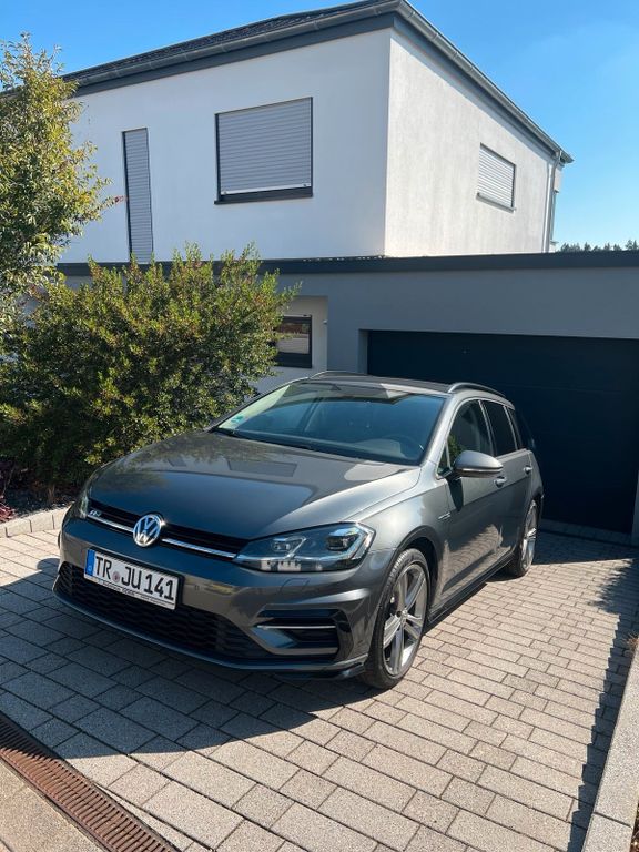 Image of Volkswagen Golf