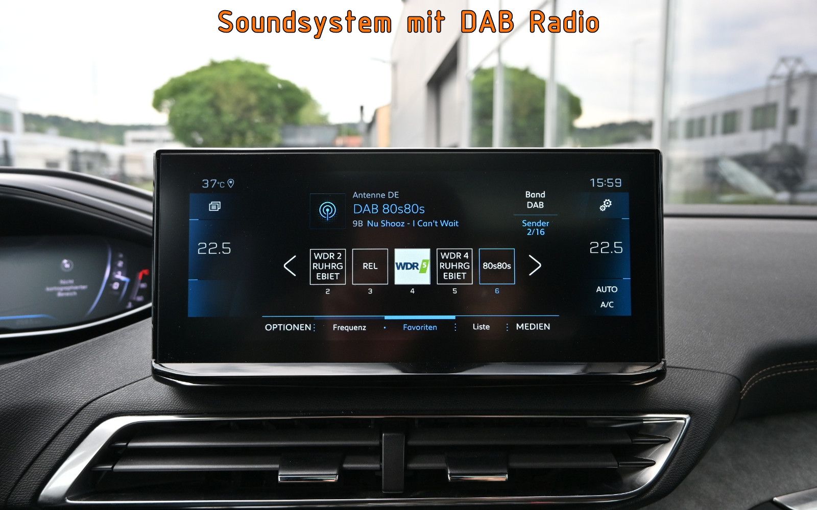 Fahrzeugabbildung Peugeot 5008 BlueHDi 130 GT °ACC°AHK°PANO°7-SITZE°ALARM°