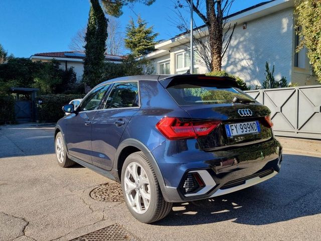 Audi AUDI - A1 - citycarver 30 TFSI S tr. Id. Contras