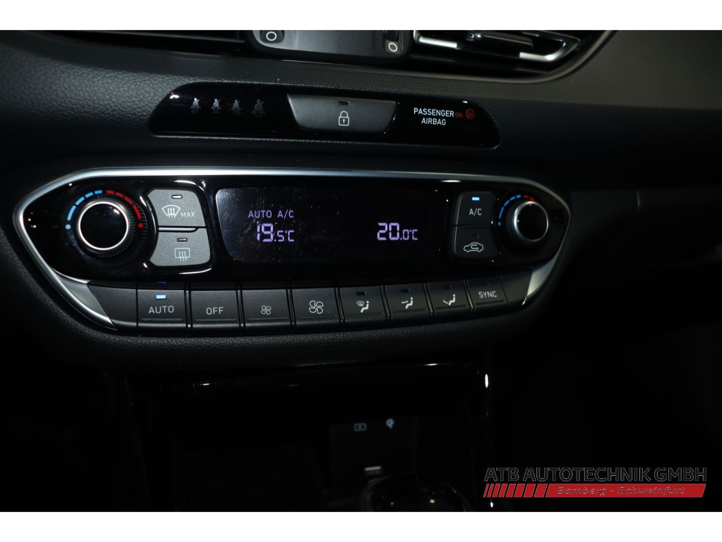 Fahrzeugabbildung Hyundai i30 Kombi 1.5 T-GDi 48V DCT Advantage Navi LED A