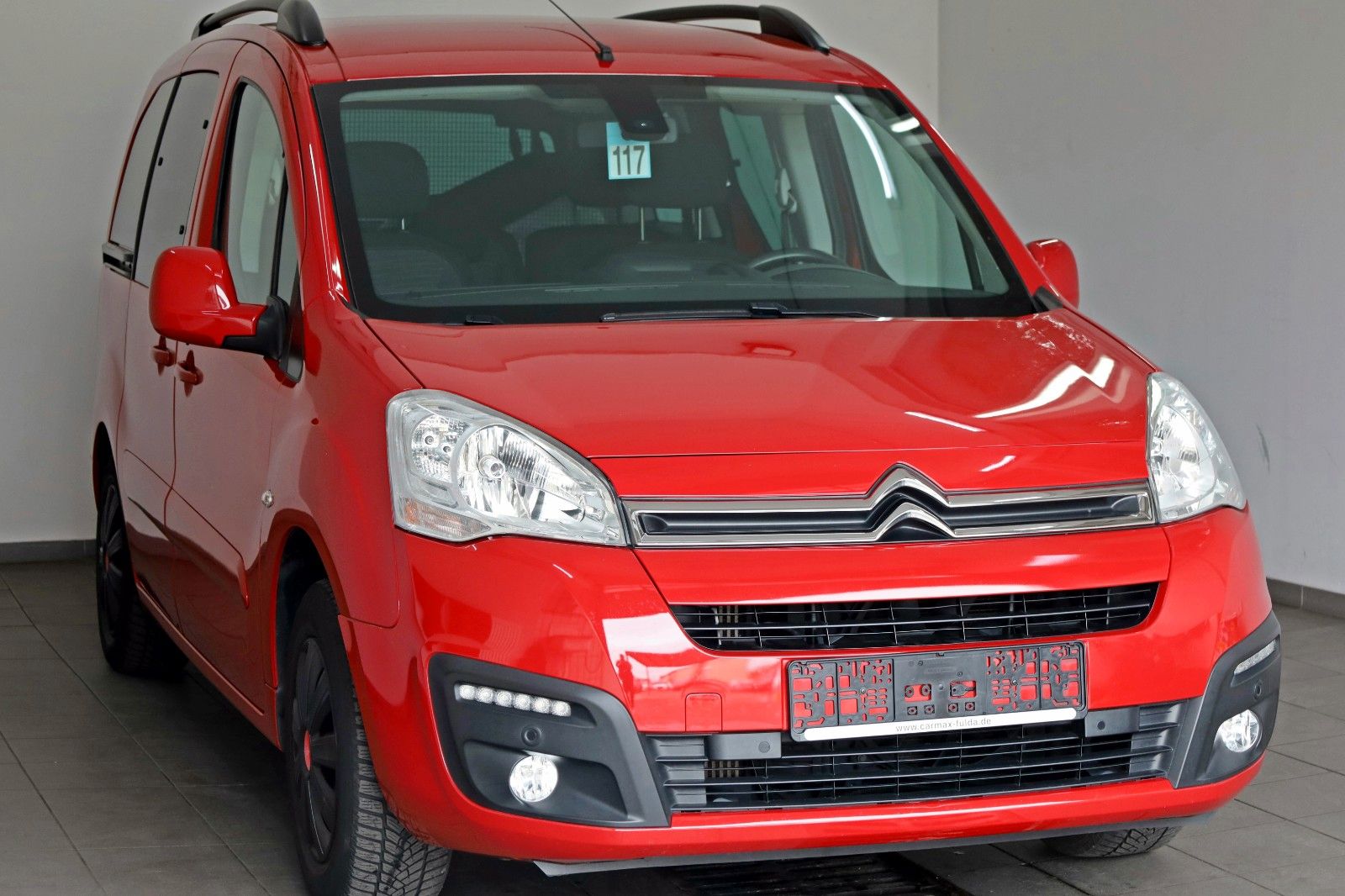 Fahrzeugabbildung Citroën Berlingo Kombi Shine SH,PDC,AppleCarPlay,SR+WR