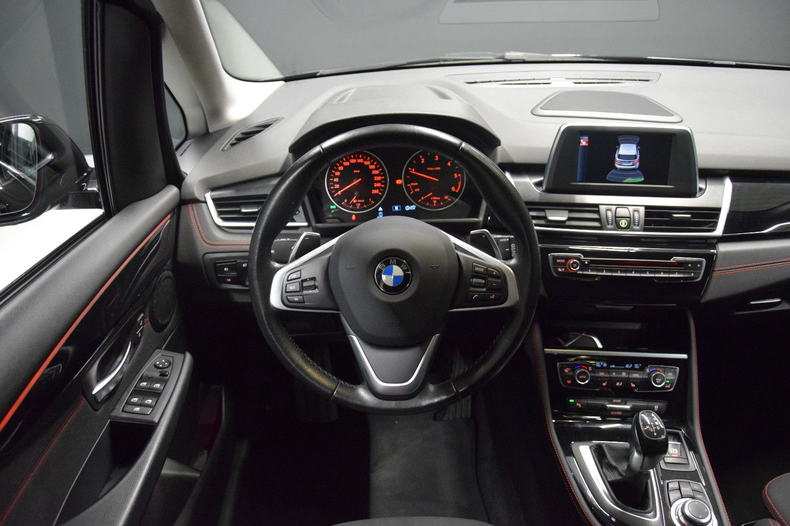 Fahrzeugabbildung BMW 218d Active Tourer LED Sitzheizung NAV Isofix