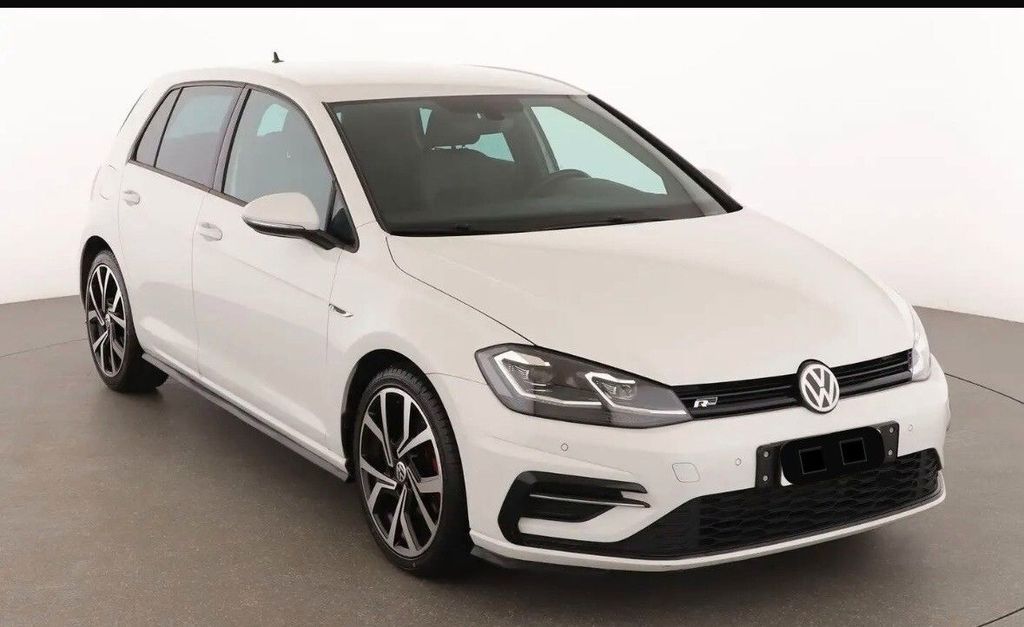 Image of Volkswagen Golf