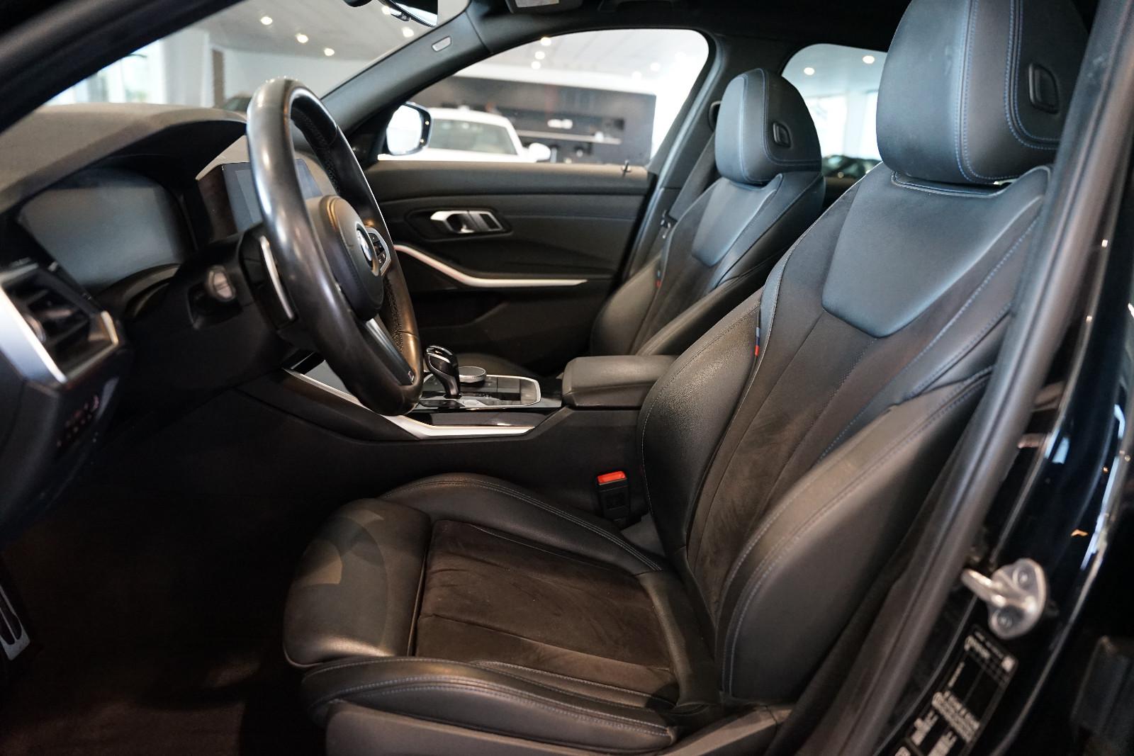 BMW M340i Touring xDrive | Laser | Pano | HuD | 19