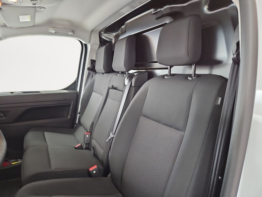 Fahrzeugabbildung Opel Vivaro-e Cargo Standard (75-kWh)