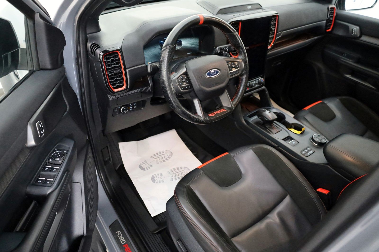 Fahrzeugabbildung Ford Ford Raptor e-4WD ,Techno.73,Rollo, AHK