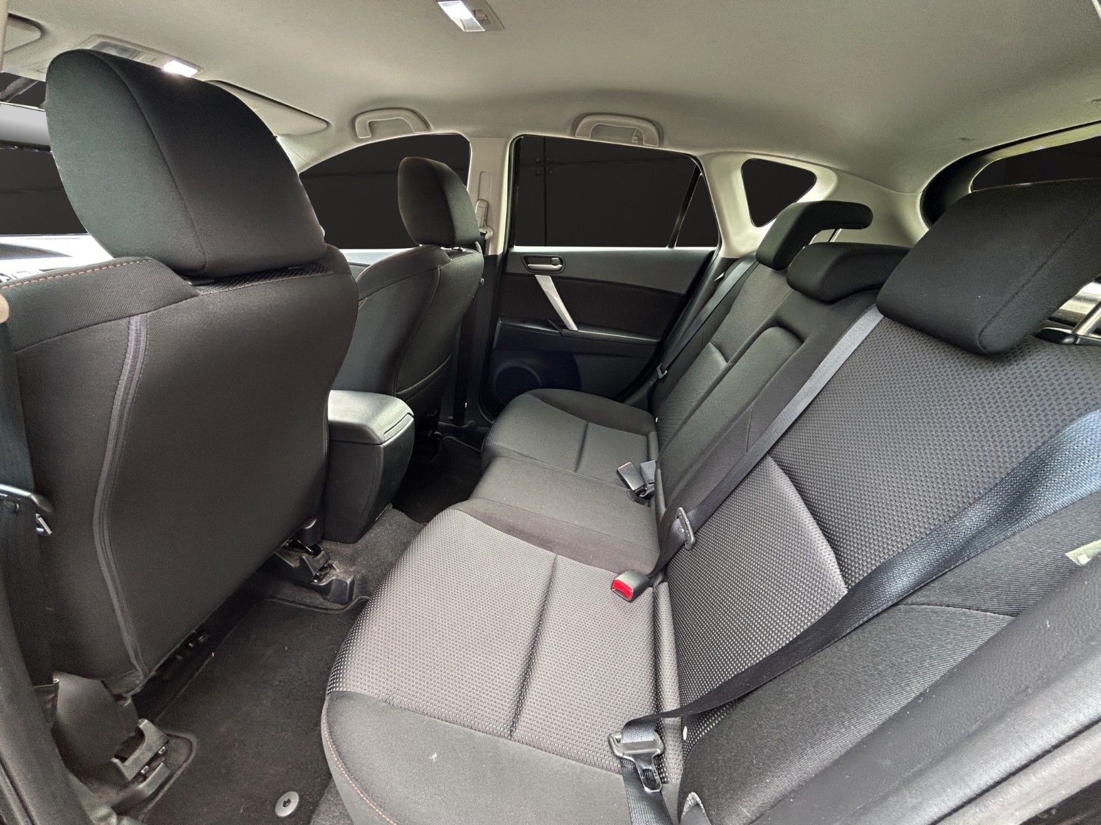 Fahrzeugabbildung Mazda 3 Lim. Kenko/Shz./2x PDC/ Tüv & Service Neu !! /