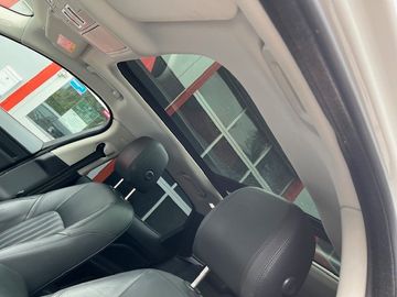 Bild 12 Jaguar F-PACE Portfolio AWD Leichter Seitenschaden