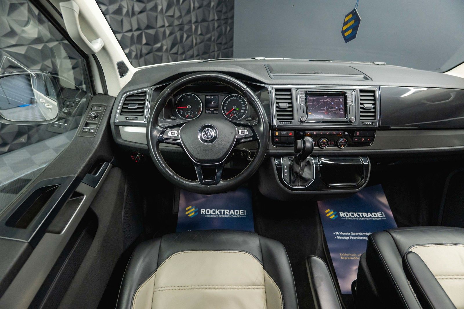 Fahrzeugabbildung Volkswagen T6 Multivan 2.0TDI DSG Edition 30 4Motion ACC