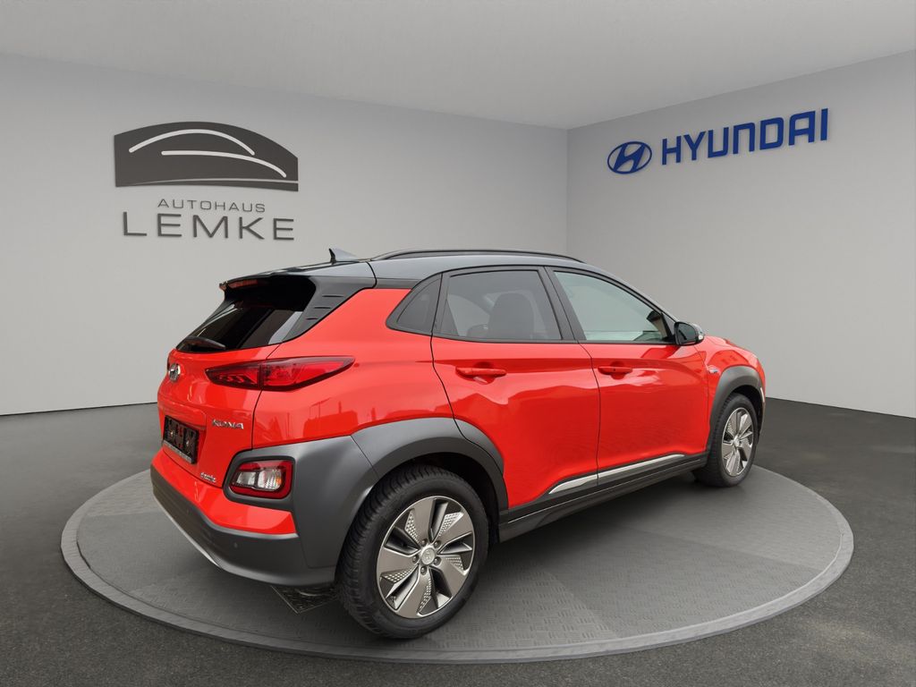 Hyundai KONA ELEKTRO STYLE + NAVIGATION - SOH 91,8%