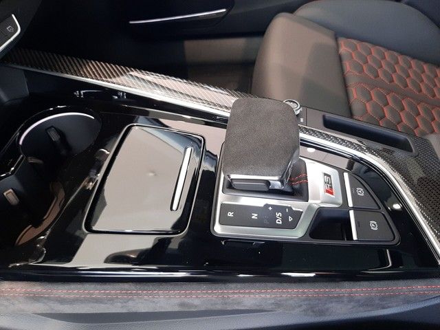 Fahrzeugabbildung Audi RS4 Avant Matrix B&O PANO RS-Essentials HeadUp