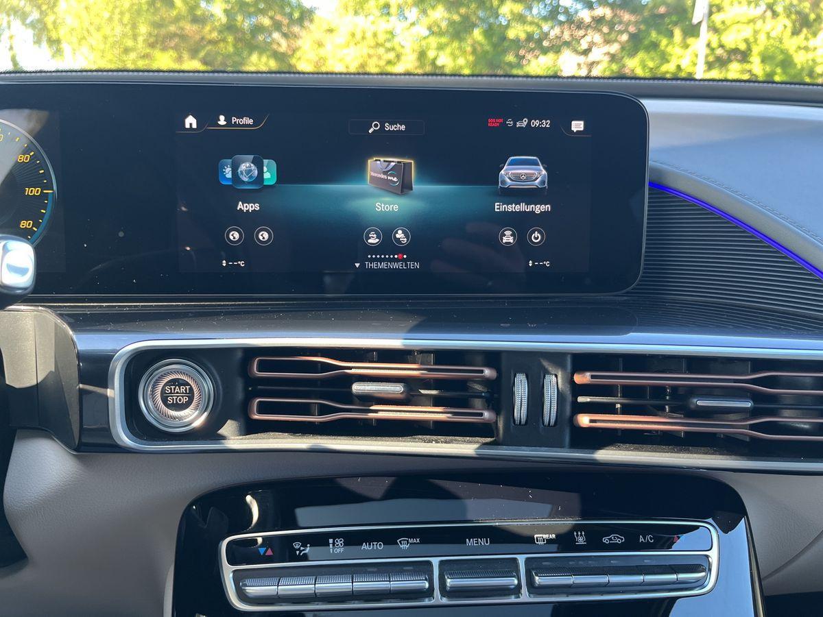 Mercedes-Benz EQC 400 4MATIC MULTIBEAM LED + LEDERSITZE + NAVI