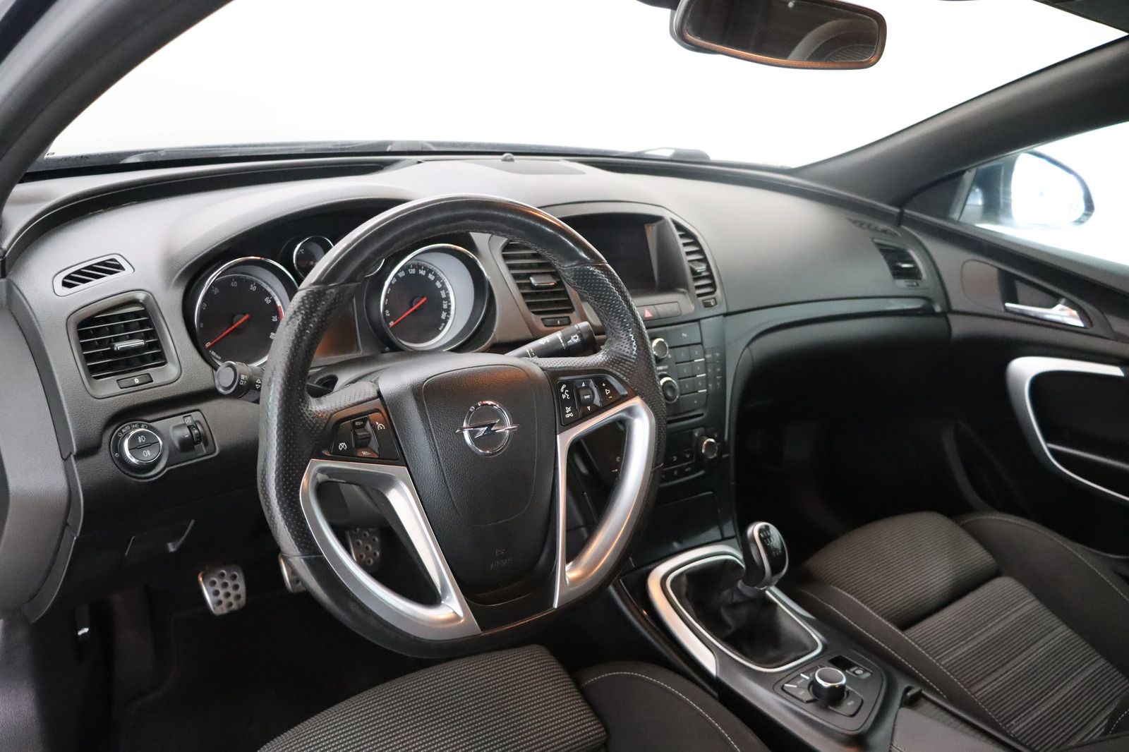 Fahrzeugabbildung Opel Insignia 2.0 Turbo OPC-Line * Memory * Xenon *