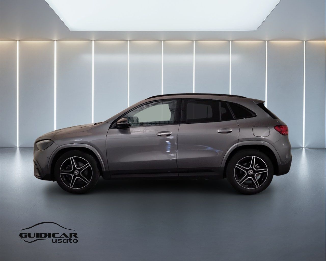 Mercedes-Benz GLA-H247 2023 - GLA 180 d AMG Line imagem 3