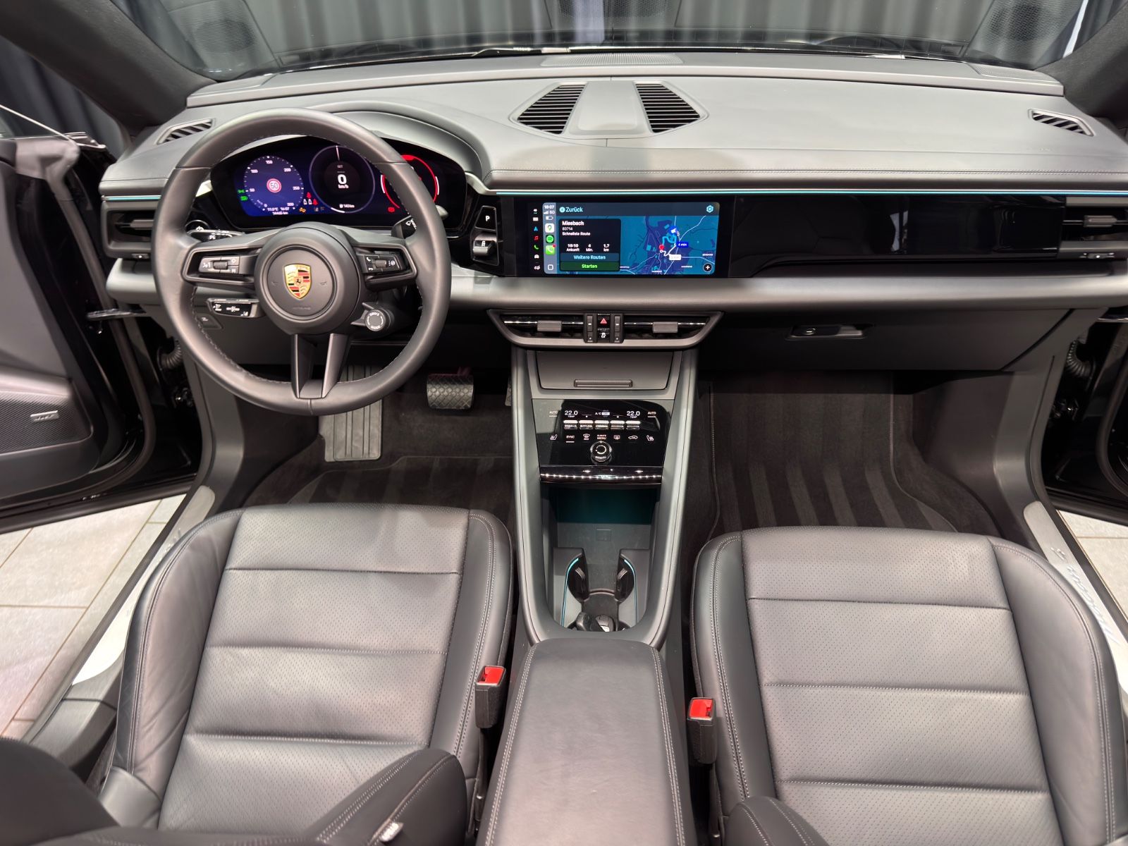 Fahrzeugabbildung Porsche Macan Electric 4|BOSE|PANORAMA|KAMERA|