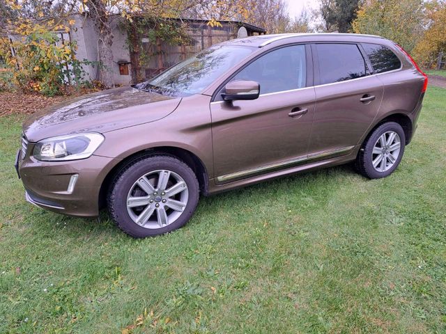 Volvo XC60 5D