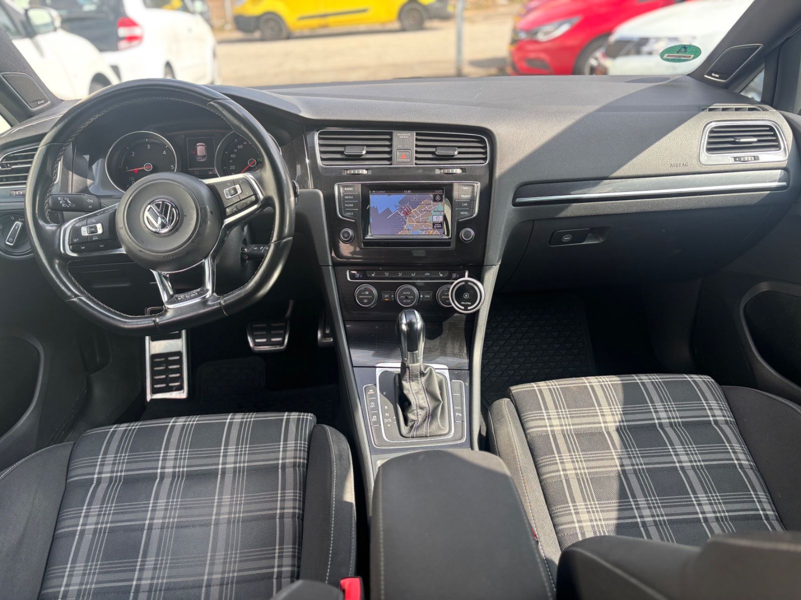 Golf VII Lim. GTD BMT*NAVI*AUTO*SHZ*MFL*LED*KAME