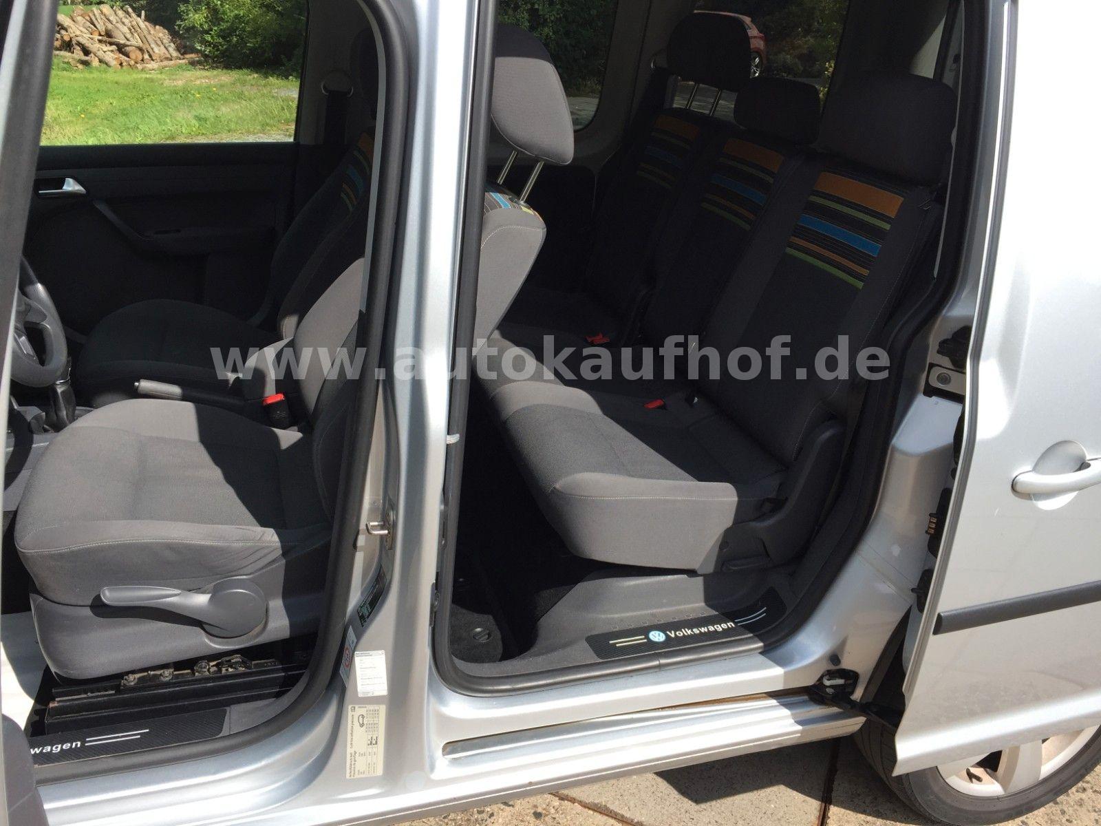 Volkswagen Caddy 2013 — photo 16