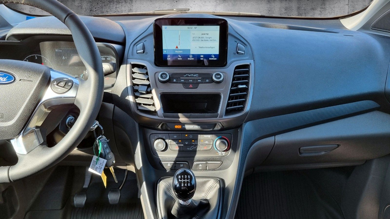 Fahrzeugabbildung Ford Transit Connect Kasten-DoKa L2 Trend