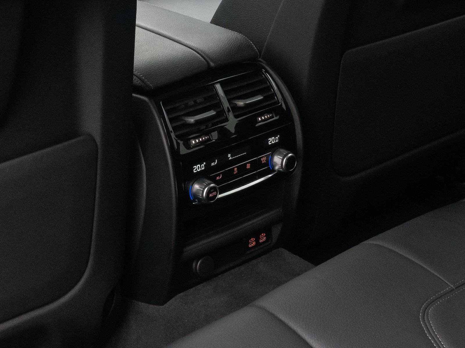 BMW 520 d xD Individual Sport HUD DAB Komfort Laser, миниатюра 29
