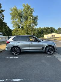 صورة 4 لـ 2021 BMW X5 M