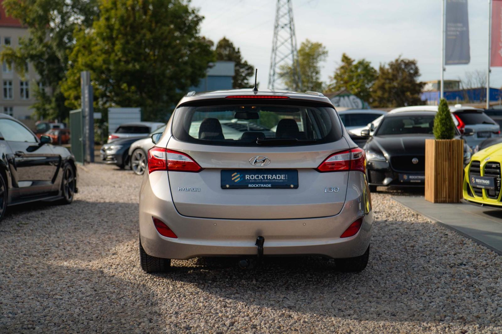 Hyundai i30 cw blue Trend | 1.Hand | LED | AHK | LHZ