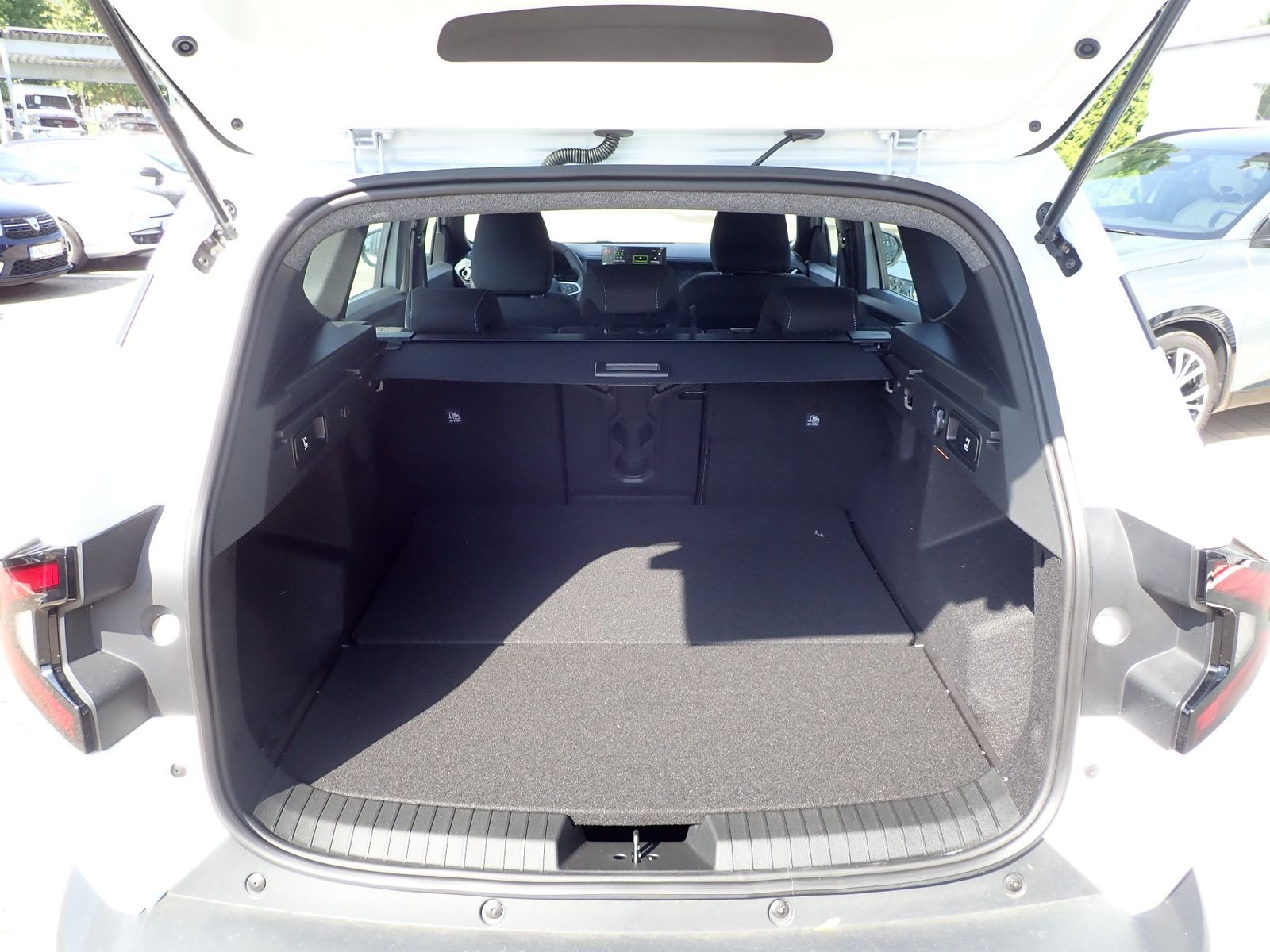 Fahrzeugabbildung Dacia Bigster Expression TCe 140