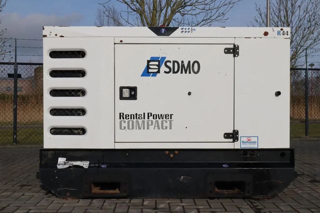 Otros Other SDMO  R44C3 | 44 KVA | GOOD WORKING