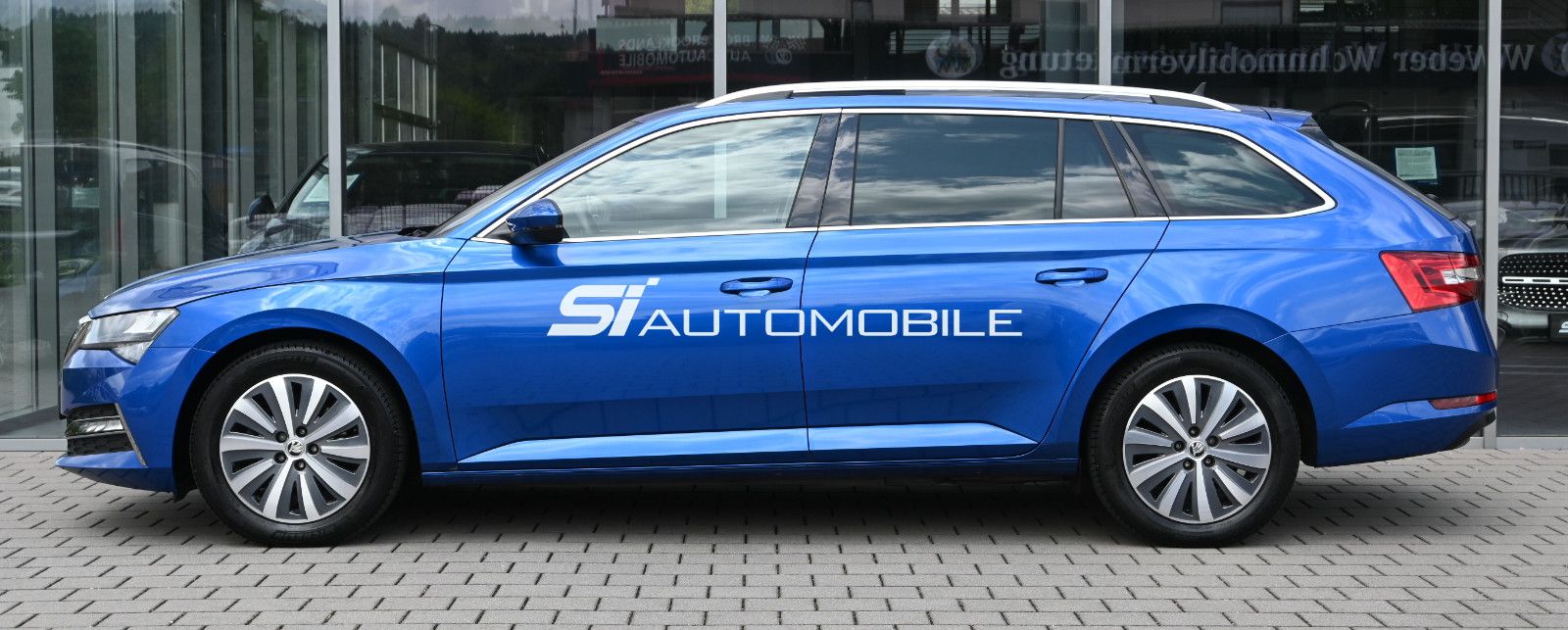 Fahrzeugabbildung SKODA Superb 1.4 TSI iV DSG AMBITION COMBI °AHK°PANO°