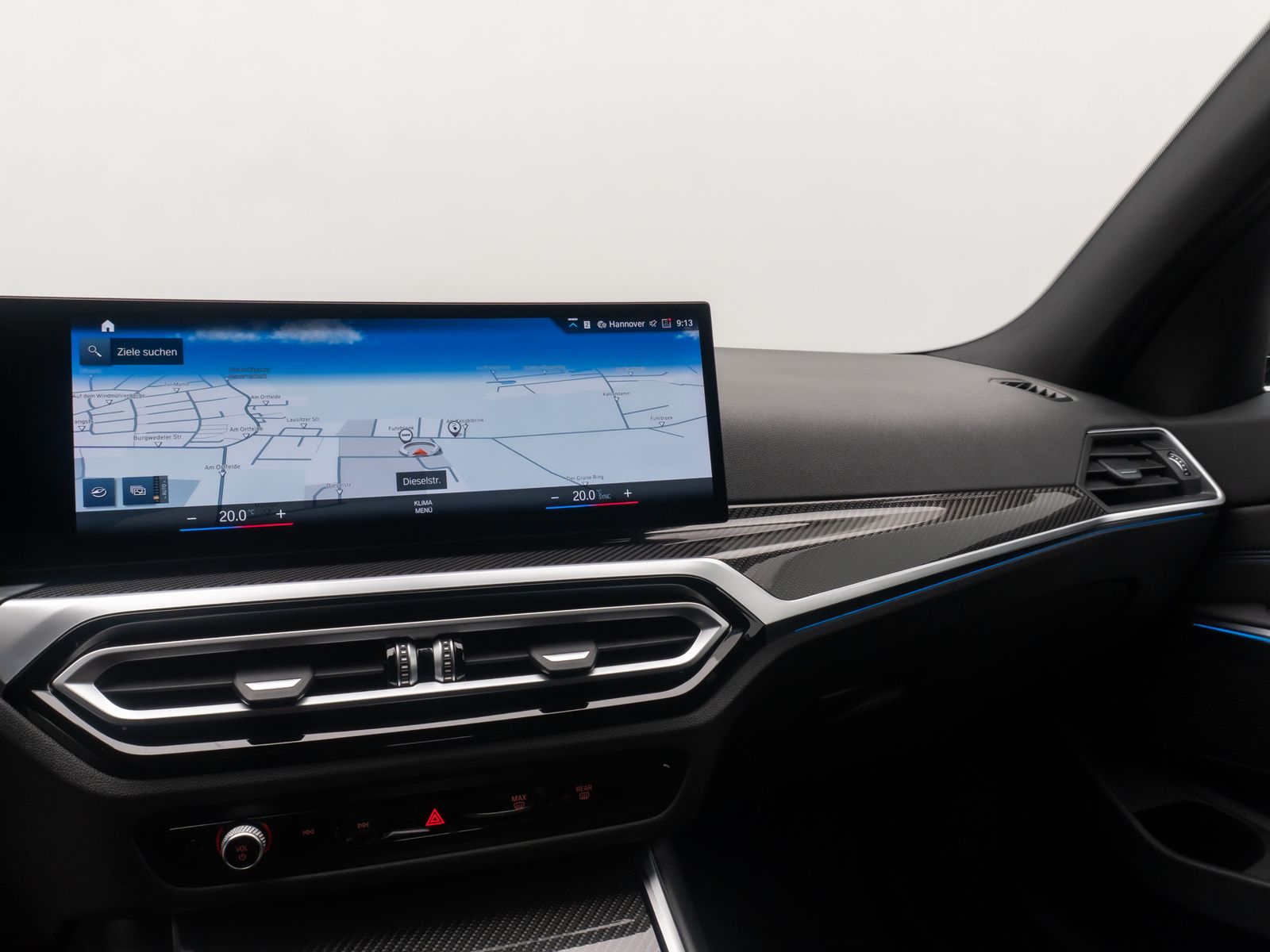 Fahrzeugabbildung BMW 330e xD MSport Kamera HUD DAB AHK Komfort 19Zoll