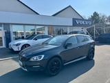 Volvo V60 Cross Country D3 Summum 6-Gang - Volvo V60: Summum
