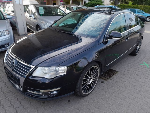 Volkswagen Passat Navi,Xsenon,Freisprcher,PDCvorne&hinten