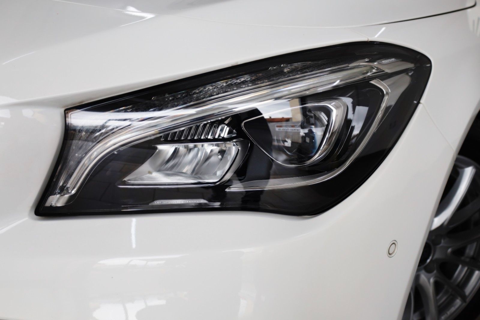 Fahrzeugabbildung Mercedes-Benz CLA 200 SB AMG Line TLeder,Navi,LED,SH,PDC,SR+WR