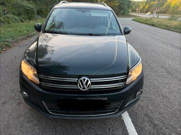 Volkswagen Tiguan - 2