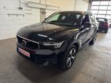 Volvo XC40 LED 8g Autom. 19 Zoll Ambiente Navi +++ - Volvo XC40 in Stuttgart