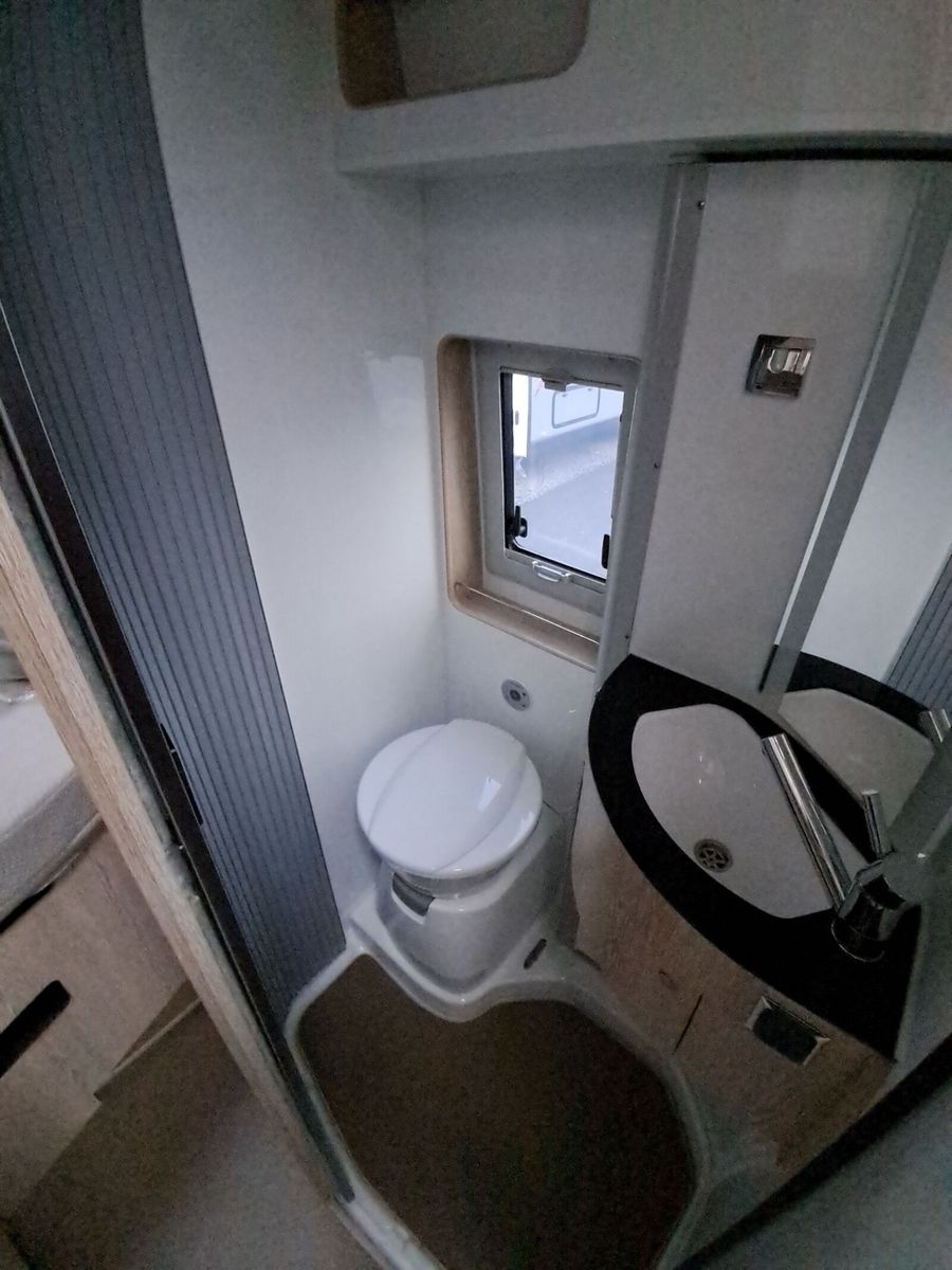 Fahrzeugabbildung Pössl 2Win Vario Citroen 165 PS Mark./AHK/Navi/Solar