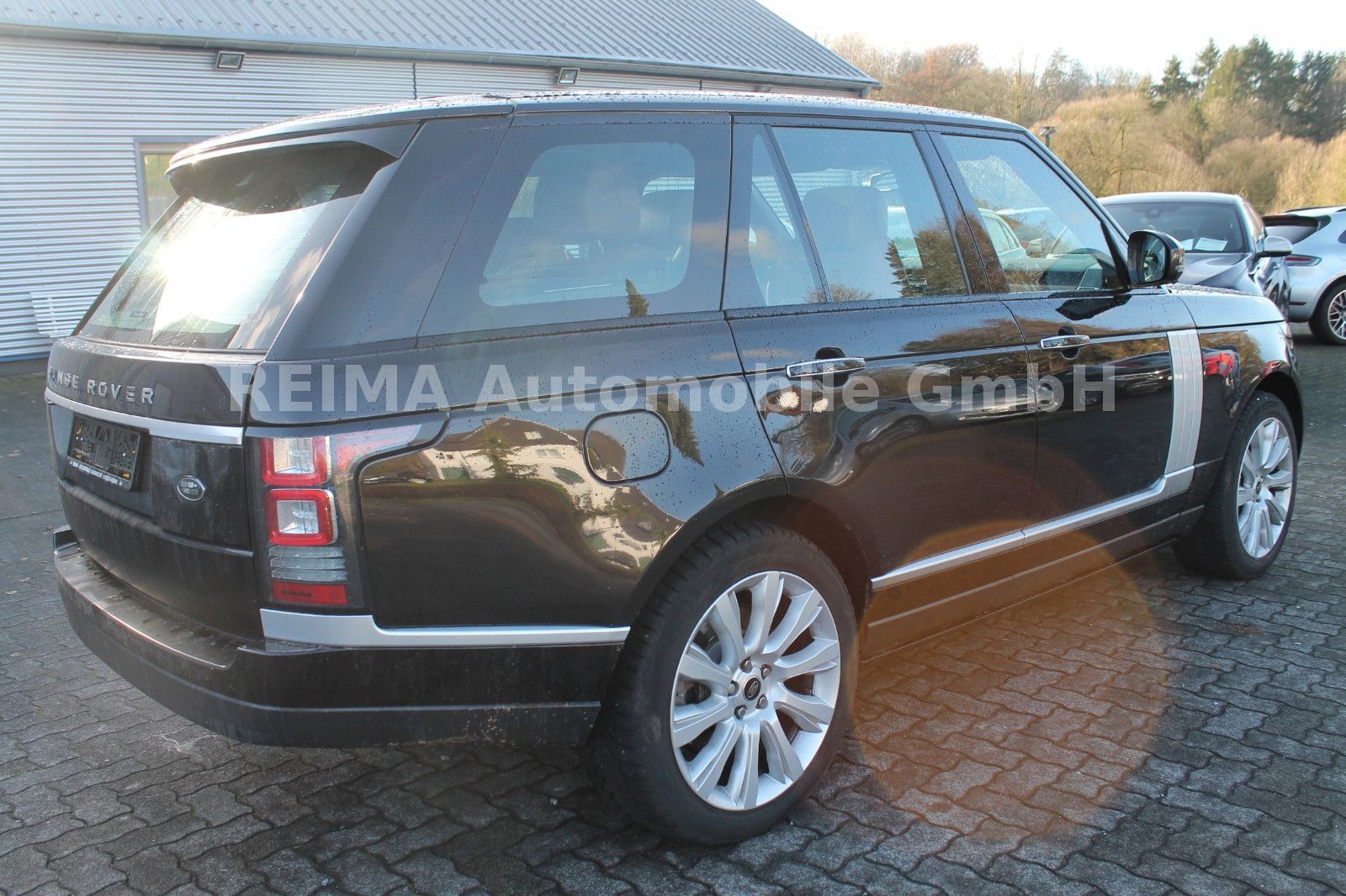Fahrzeugabbildung Land Rover Range Rover 3,0 TDV6 mit Garantie bis 9.2026