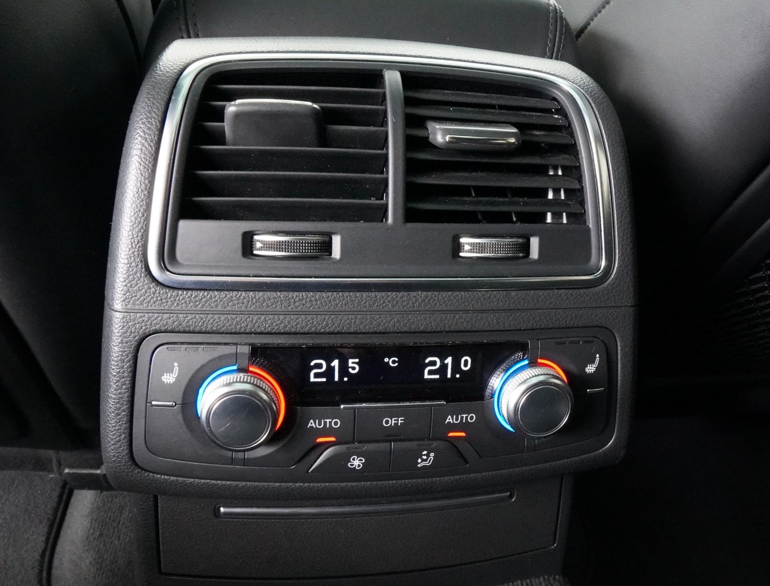 Fahrzeugabbildung Audi A6 Avant 3.0 TDI quattro *Headup*Bose*