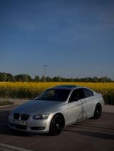 BMW E92 325xi Coupé Schaltgetriebe/Navi/Sc... - BMW 325 in Augsburg