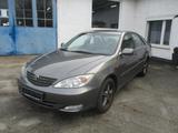 Toyota Camry - Toyota Camry mit Benzin-Antrieb: Automatik