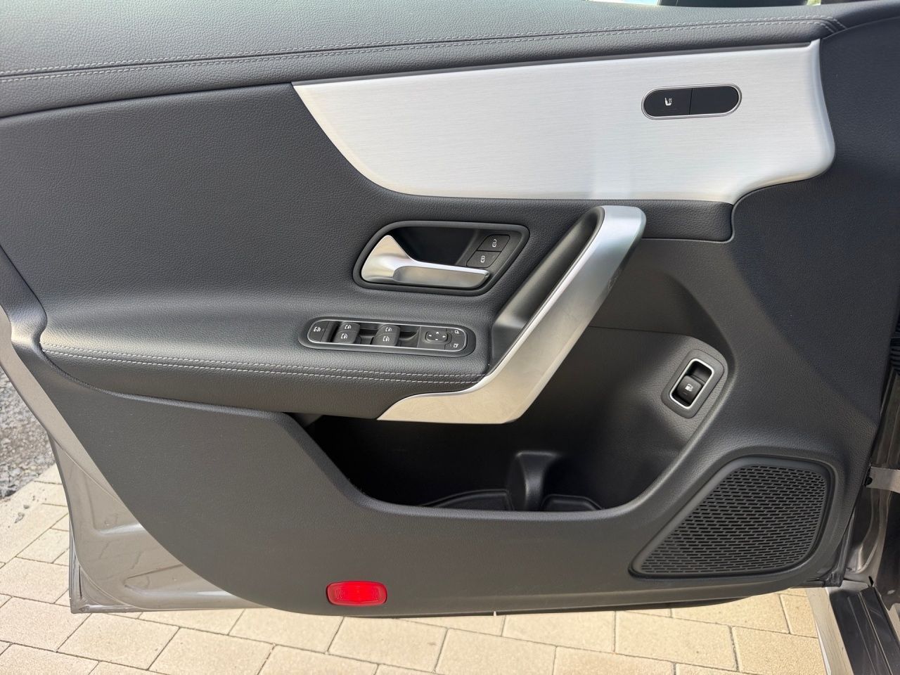 Fahrzeugabbildung Mercedes-Benz CLA 250 e SB AMG+NIGHT+PANO+STNDHZ+AMBIENTE+LED+