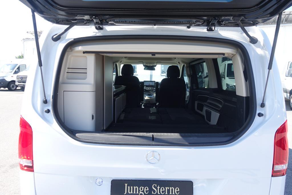 Mercedes-Benz V 220
